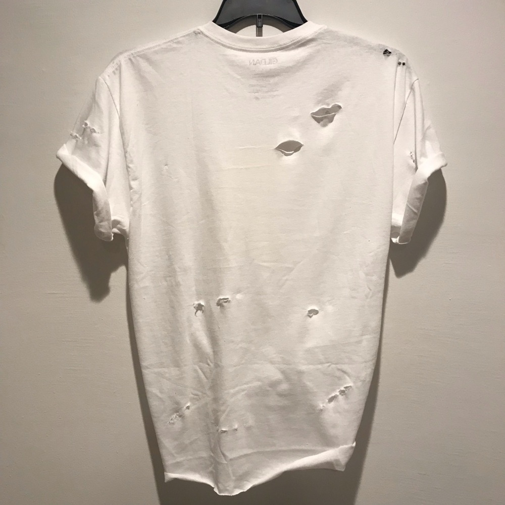 NEW Lips tongue distressed t-shirt - Picture 8 of 8